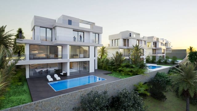 Chalet de 4 habitaciones en Buenas Noches, Estepona en venta - 1.750.000 € (Ref: 10008117)
