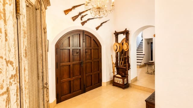 10 bedroom Finca/Country House for sale in Gaucín with pool - € 2,799,000 (Ref: 10017018)