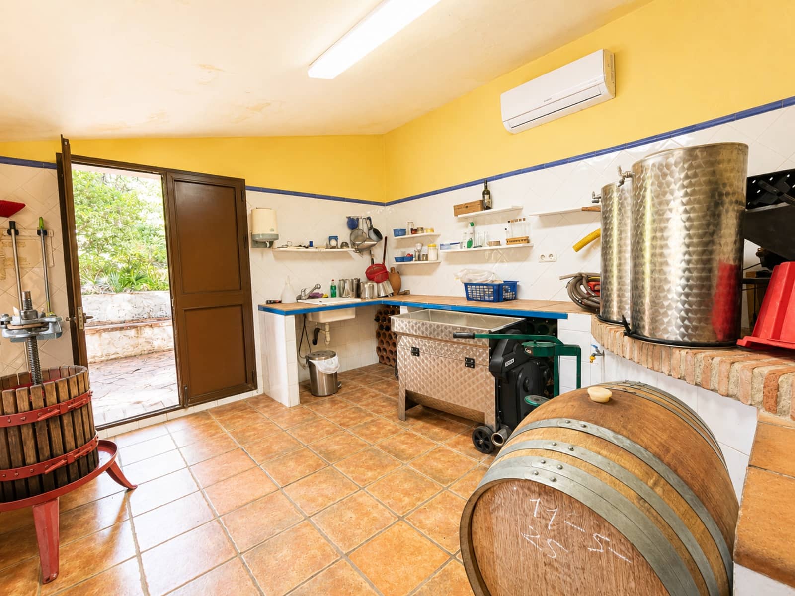 10 bedroom Finca/Country House for sale in Gaucin with pool - € 2,799,000 (Ref: 10017018)