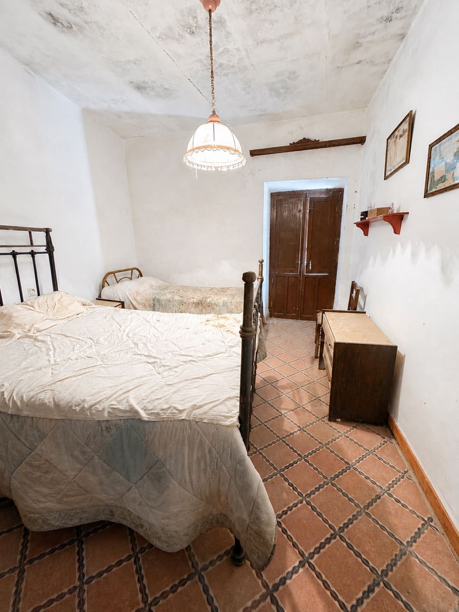 3 slaapkamer Huis te koop in Gaucin - € 90.000 (Ref: 10033376)
