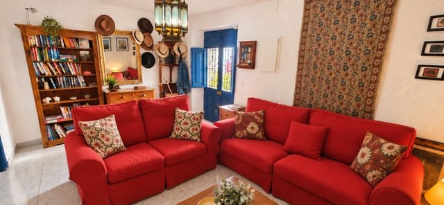 3 bedroom Townhouse for sale in Gaucín with pool - € 240,000 (Ref: 10099460)