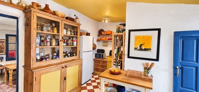 3 bedroom Townhouse for sale in Gaucín with pool - € 240,000 (Ref: 10099460)