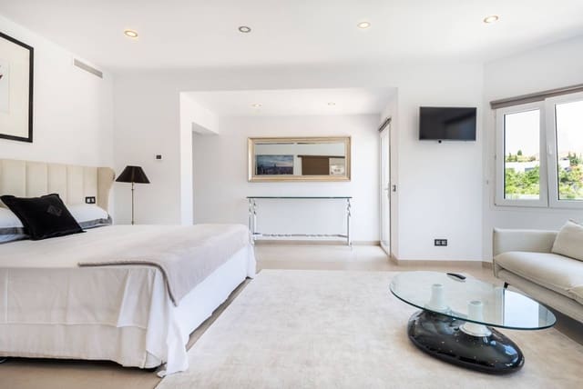 8 makuuhuone Huvila myytävänä paikassa Marbella mukana uima-altaan - 3 000 000 € (Ref: 6008330)