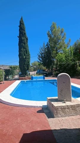 17 soveværelse Hotel til salg i Guaro - € 780.000 (Ref: 6019589)