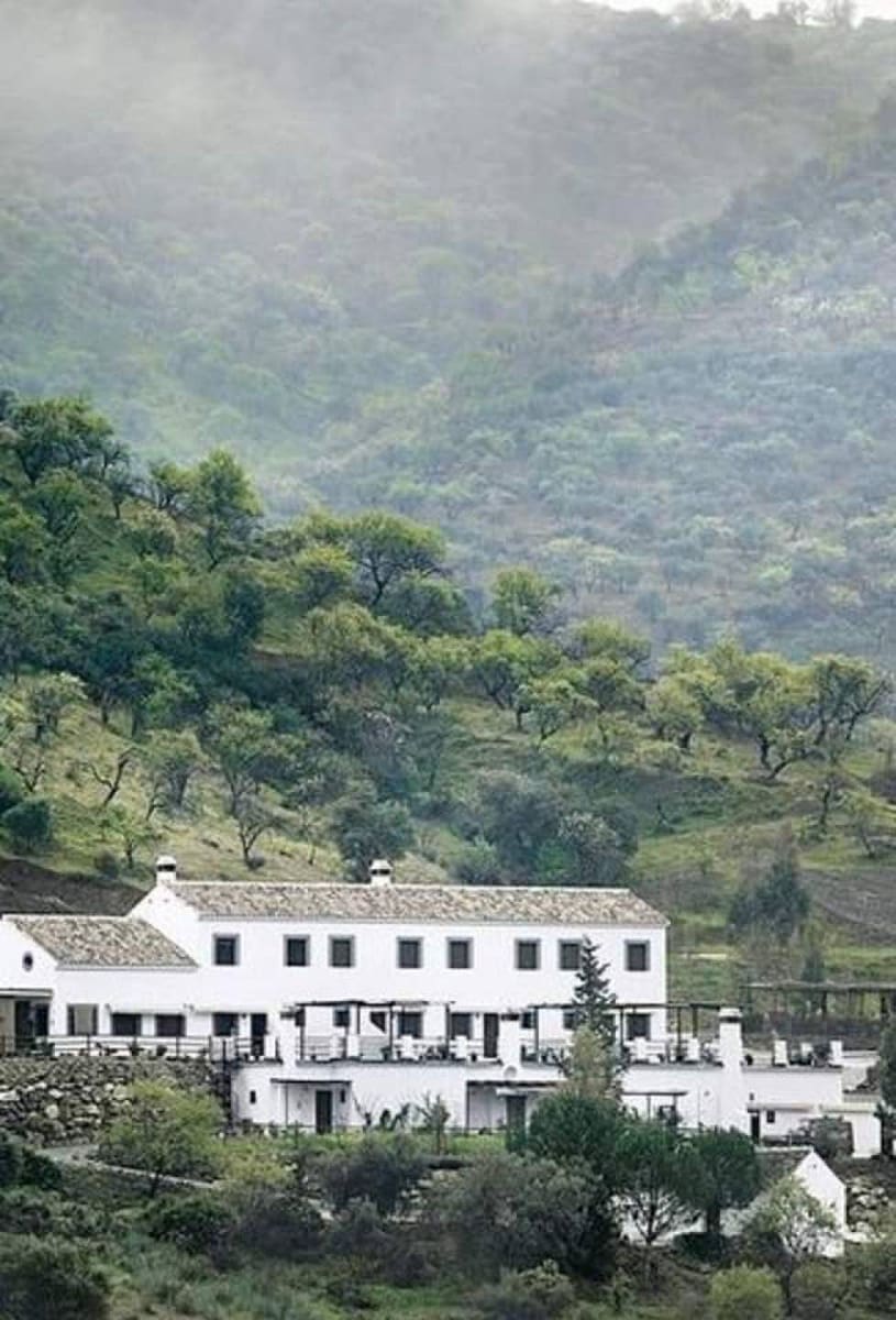 17 soveværelse Hotel til salg i Guaro - € 780.000 (Ref: 6019589)