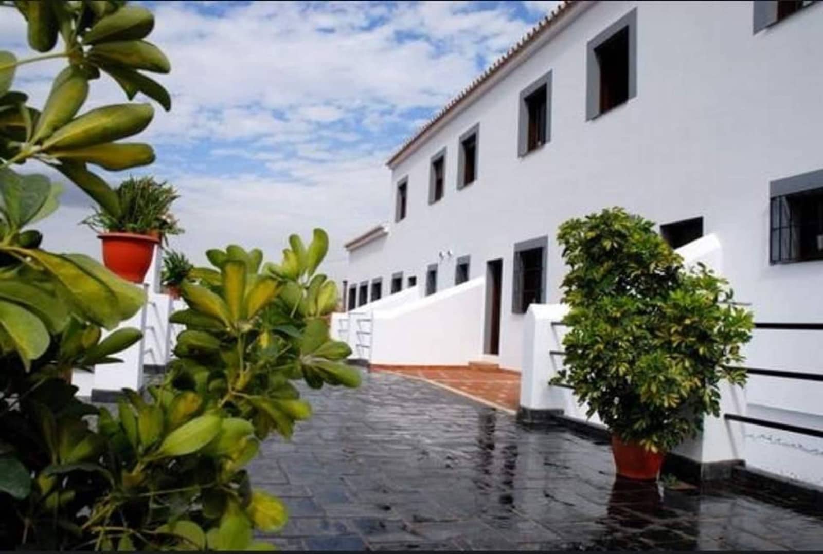 17 soveværelse Hotel til salg i Guaro - € 780.000 (Ref: 6019589)