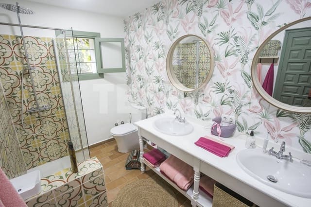 Finca/Casa Rural de 6 habitaciones en Jimena de la Frontera en venta con piscina - 995.000 € (Ref: 8204755)