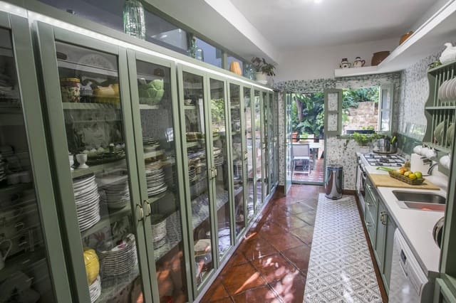 Finca/Casa Rural de 6 habitaciones en Jimena de la Frontera en venta con piscina - 995.000 € (Ref: 8204755)