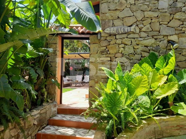 Finca/Casa Rural de 6 habitaciones en Jimena de la Frontera en venta con piscina - 995.000 € (Ref: 8204755)