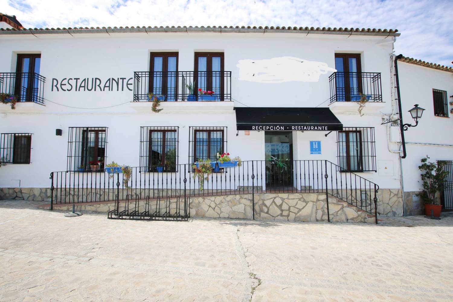 7 soveværelse Hotel til salg i Zahara de la Sierra - € 1.200.000 (Ref: 8255450)