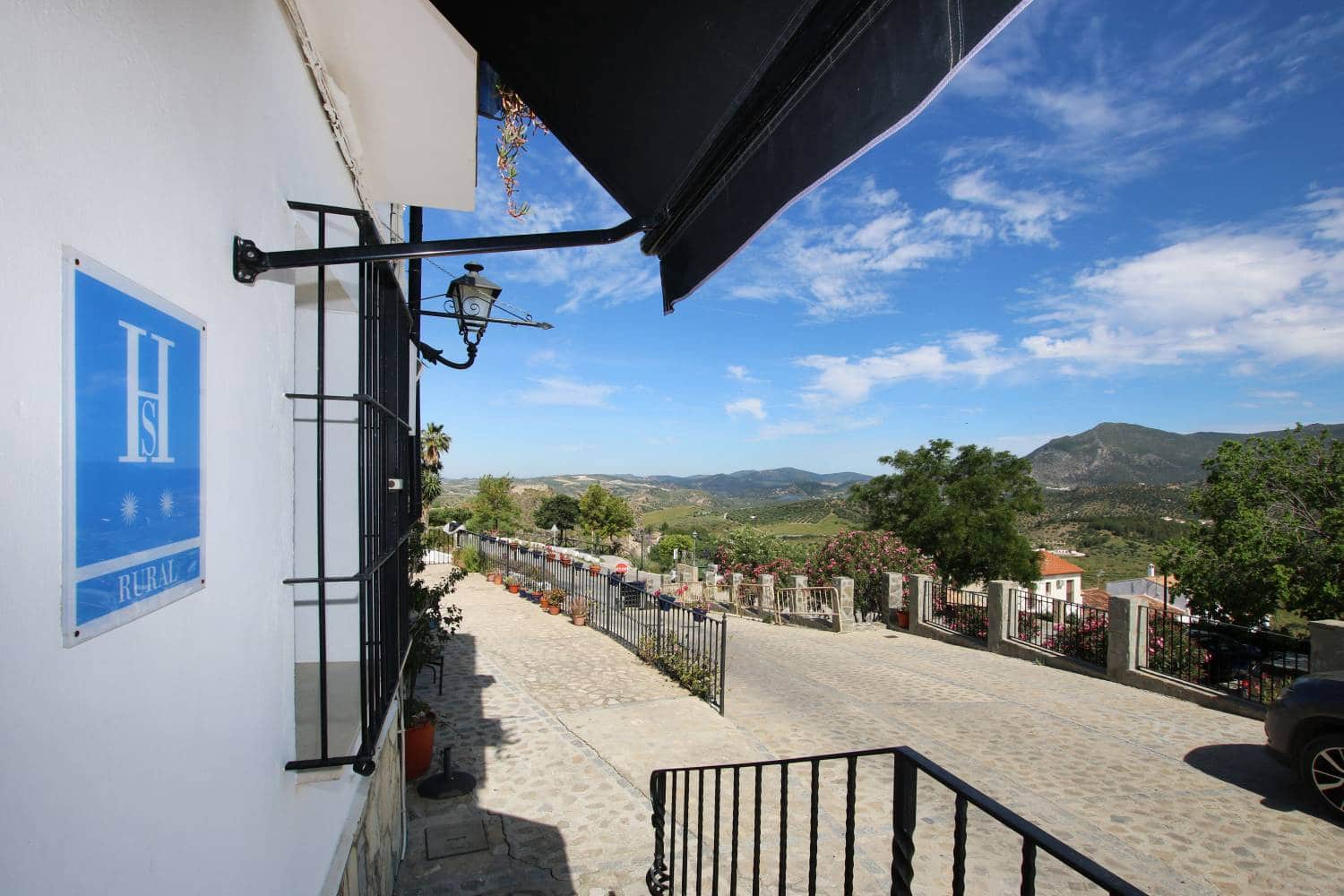 7 soveværelse Hotel til salg i Zahara de la Sierra - € 1.200.000 (Ref: 8255450)