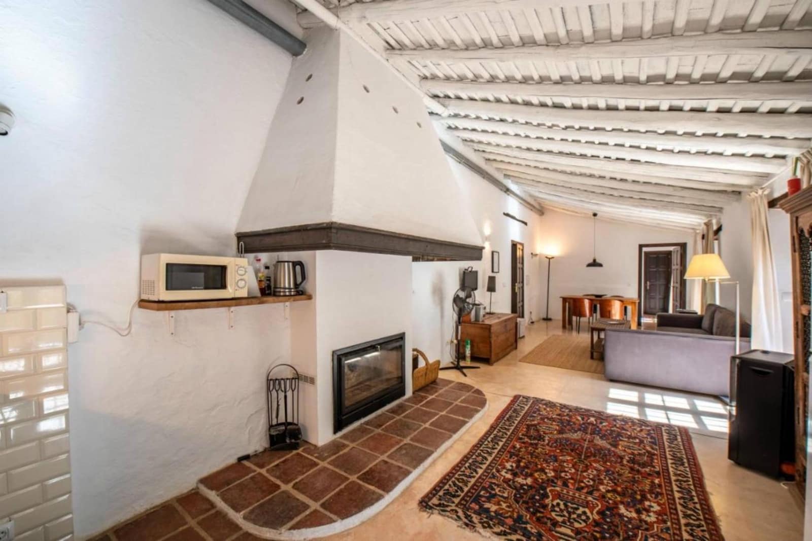 12 bedroom Hotel for sale in Constantina - € 1,650,000 (Ref: 8299648)