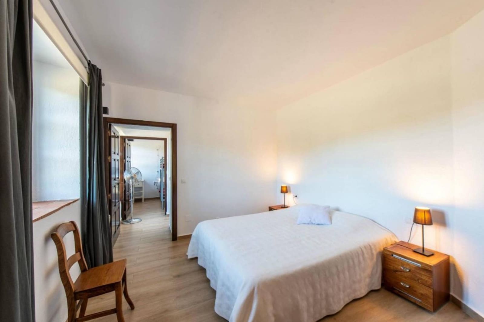 12 bedroom Hotel for sale in Constantina - € 1,650,000 (Ref: 8299648)