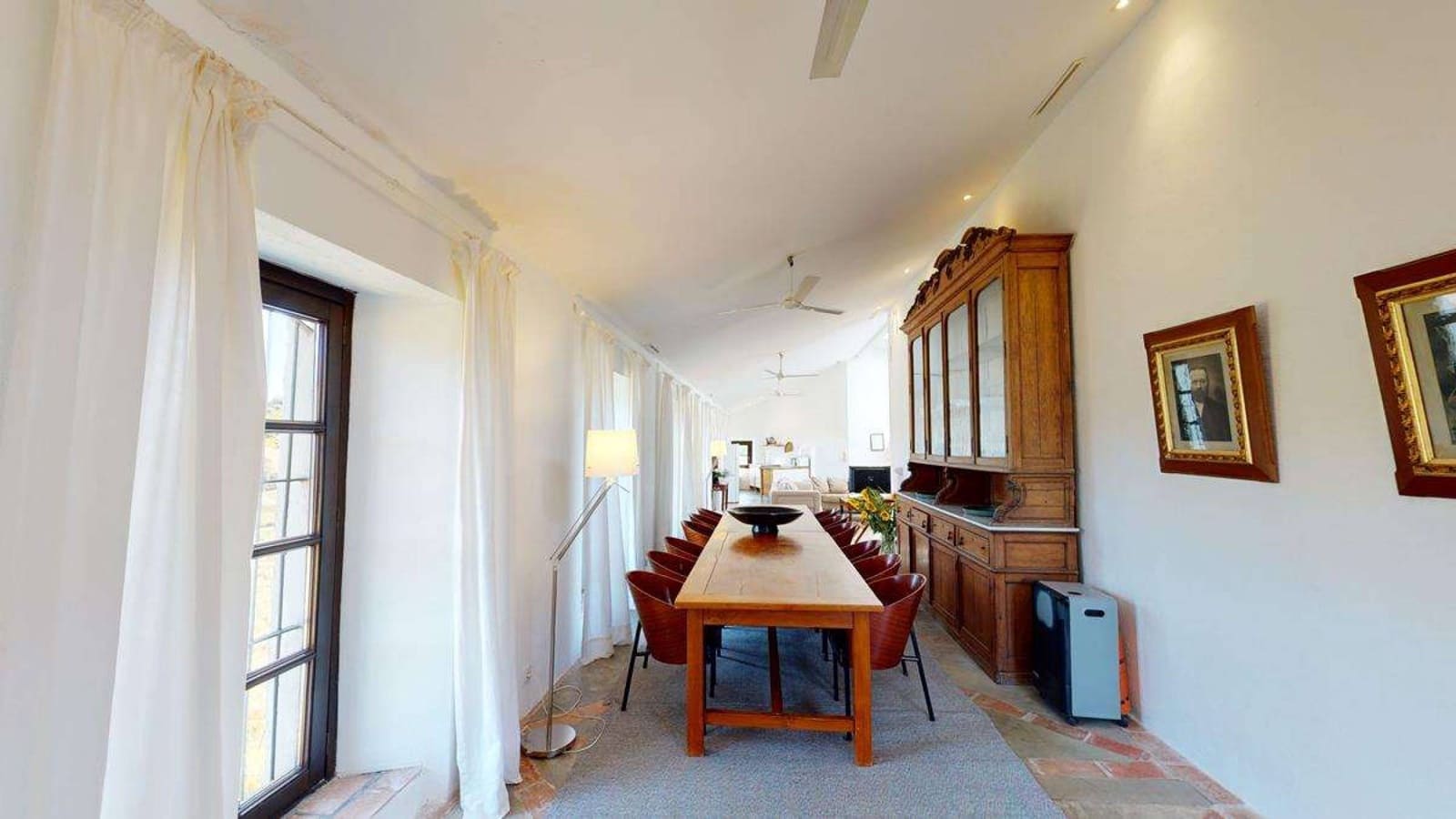 12 bedroom Hotel for sale in Constantina - € 1,650,000 (Ref: 8299648)