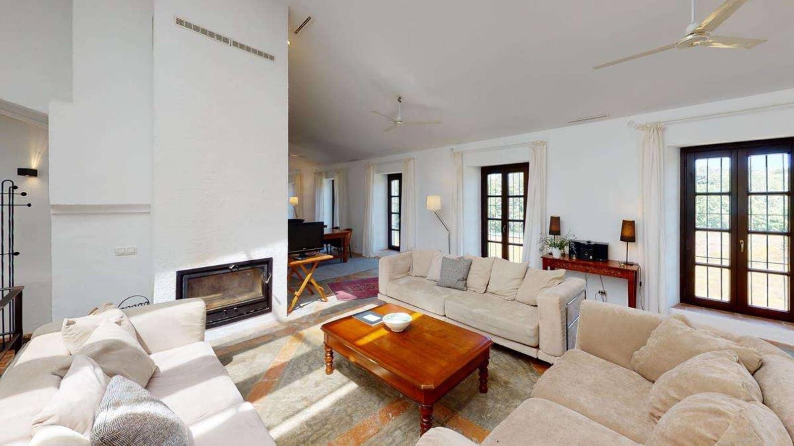 12 bedroom Hotel for sale in Constantina - € 1,650,000 (Ref: 8299648)