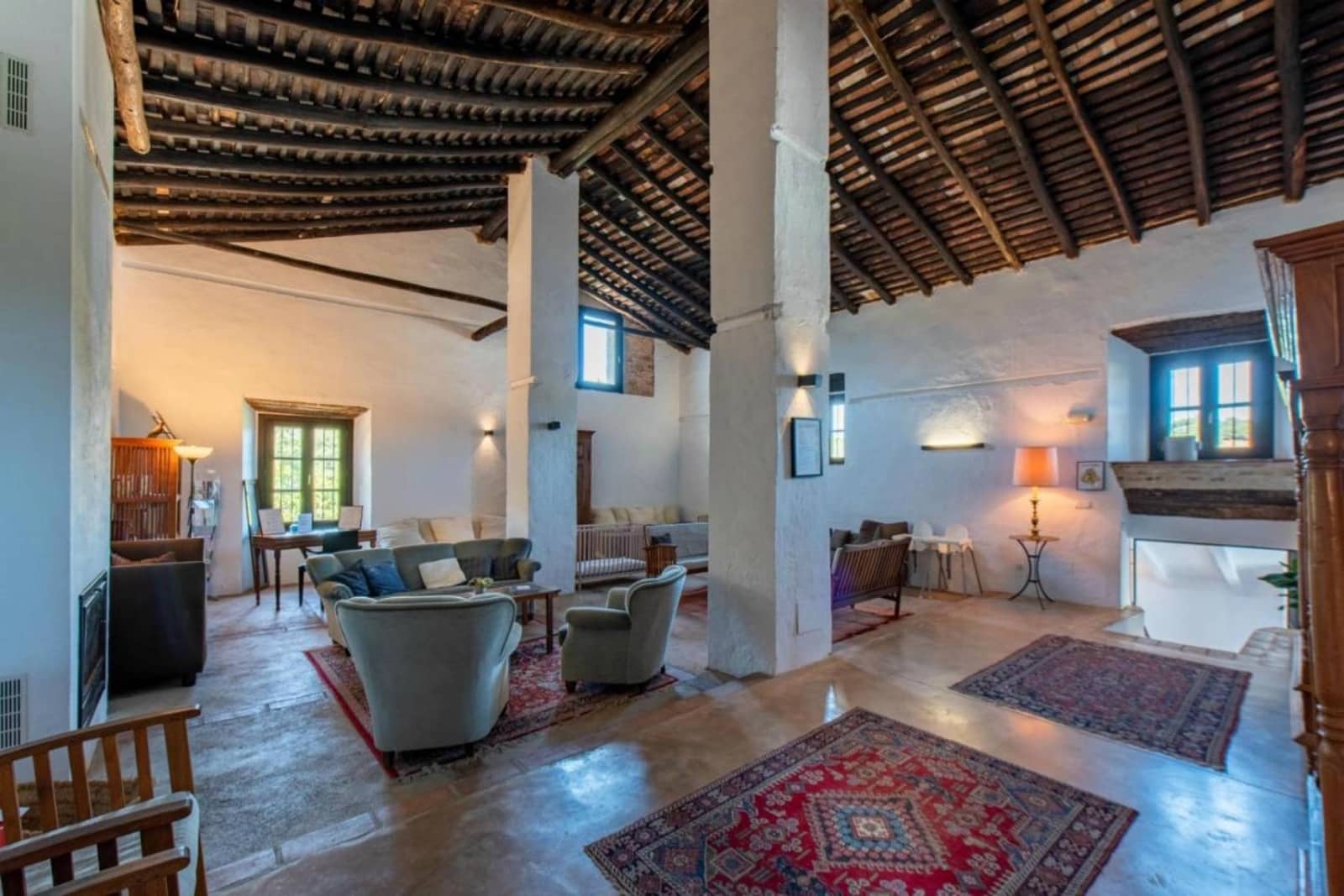 12 bedroom Hotel for sale in Constantina - € 1,650,000 (Ref: 8299648)