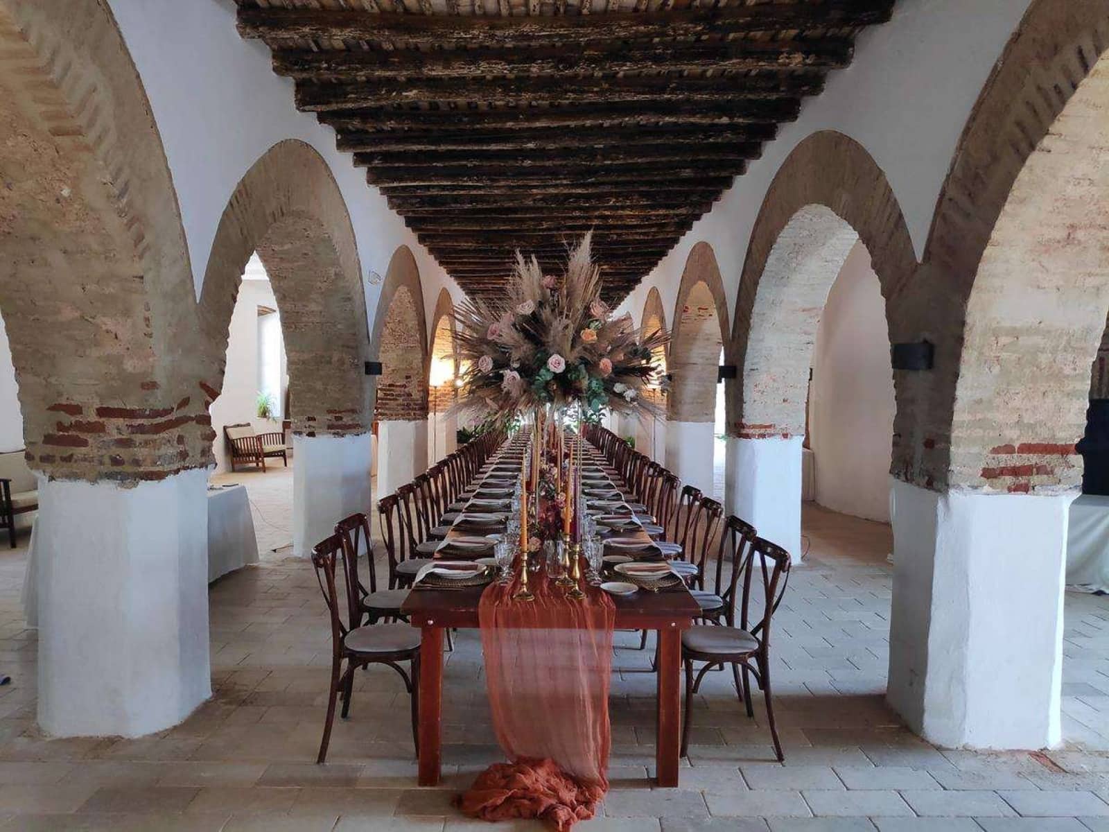 12 bedroom Hotel for sale in Constantina - € 1,650,000 (Ref: 8299648)