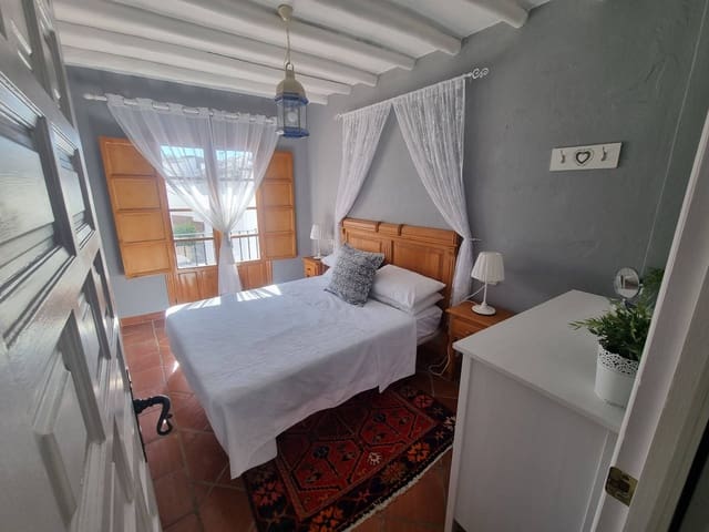 6 soveværelse Byhus til salg i Ronda - € 615.000 (Ref: 8299653)