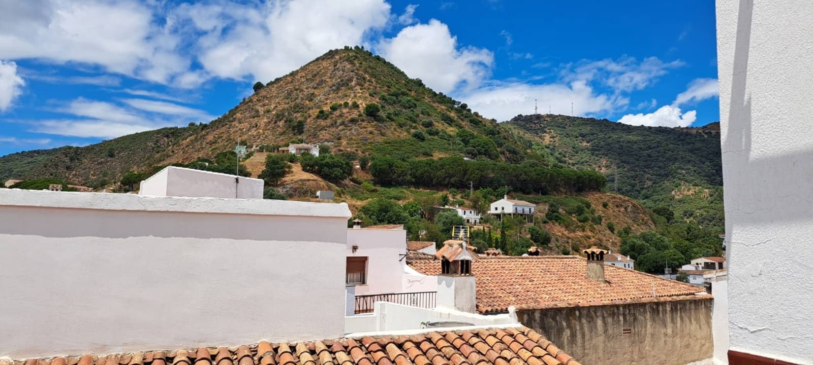 4 soveværelse Semi-Rækkehus til salg i Benarraba - € 265.000 (Ref: 8412991)