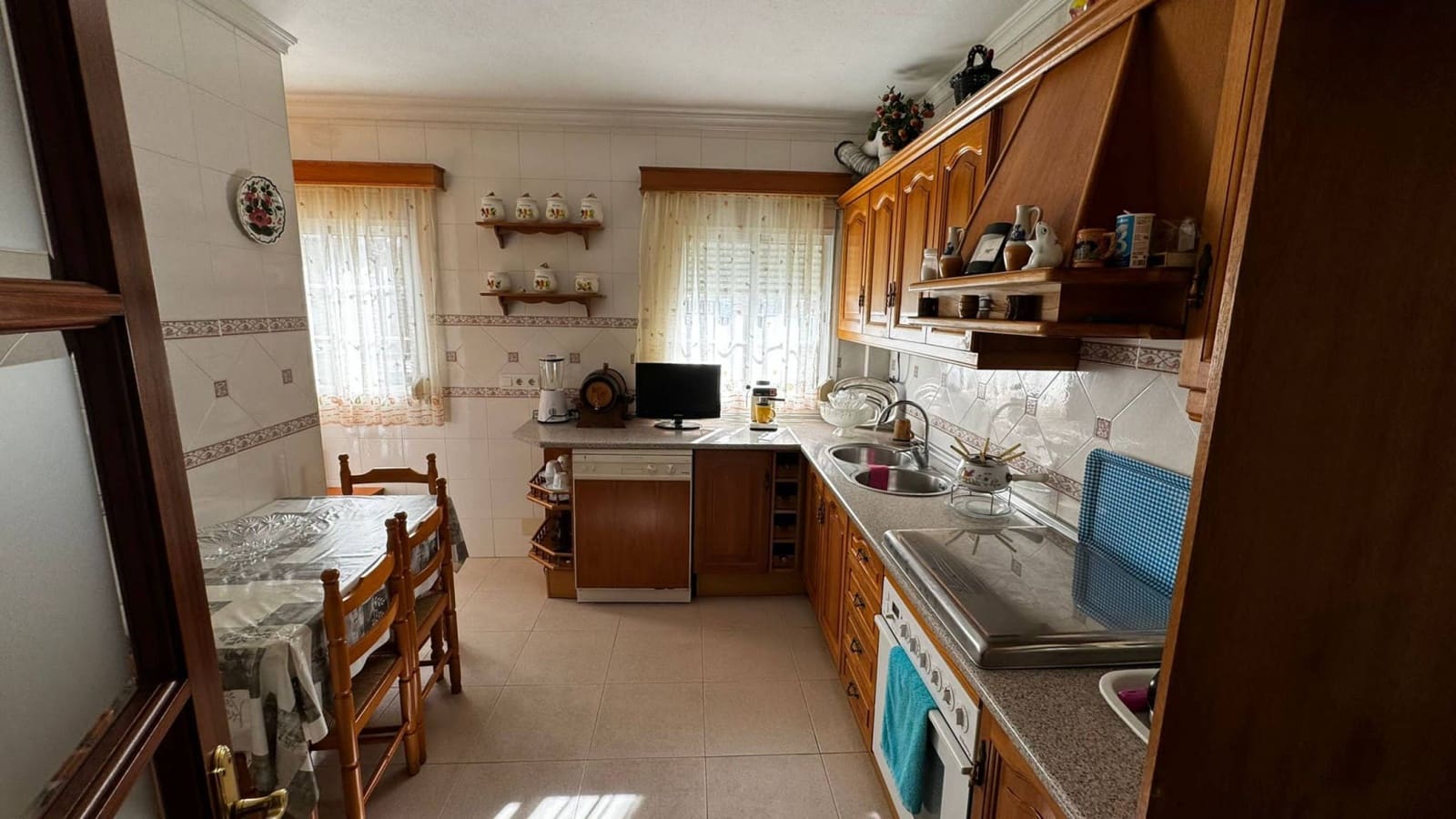 4 soveværelse Semi-Rækkehus til salg i Benarraba - € 265.000 (Ref: 8412991)