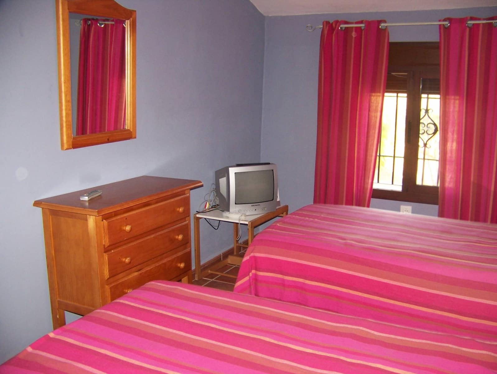 6 soveværelse Finca/Landehus til salg i Ronda med swimmingpool - € 456.000 (Ref: 8434749)