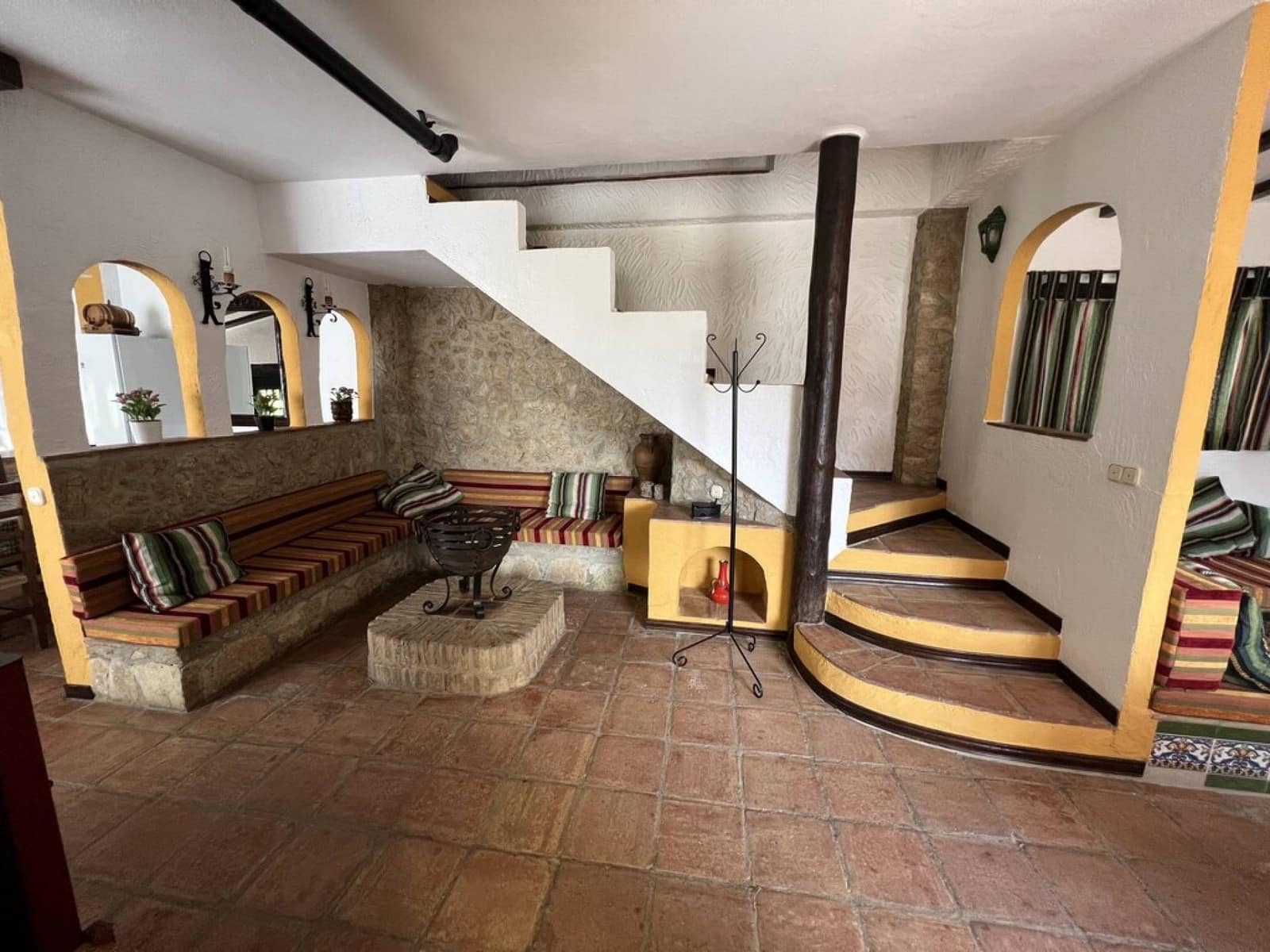 13 slaapkamer Finca/Landhuis te koop in Jimera de Libar met zwembad - € 799.000 (Ref: 8461377)