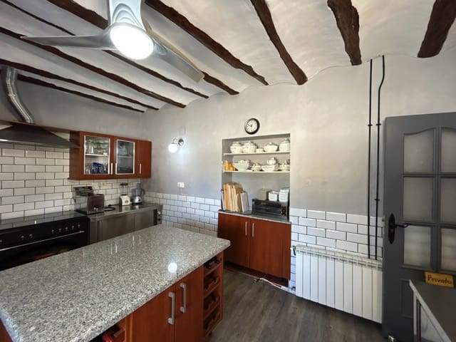 12 soveværelse Guesthouse/B & B til salg i Caniles med swimmingpool - € 1.250.000 (Ref: 8480208)