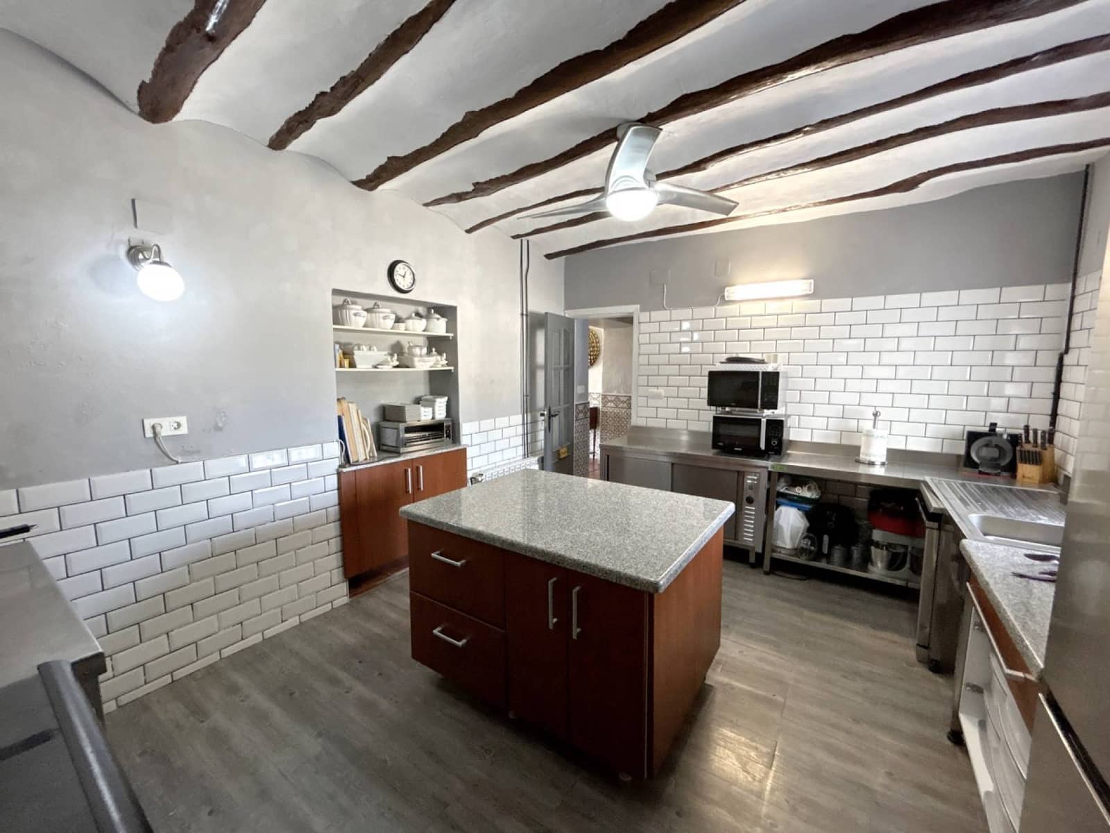 12 soveværelse Guesthouse/B & B til salg i Caniles med swimmingpool - € 1.250.000 (Ref: 8480208)