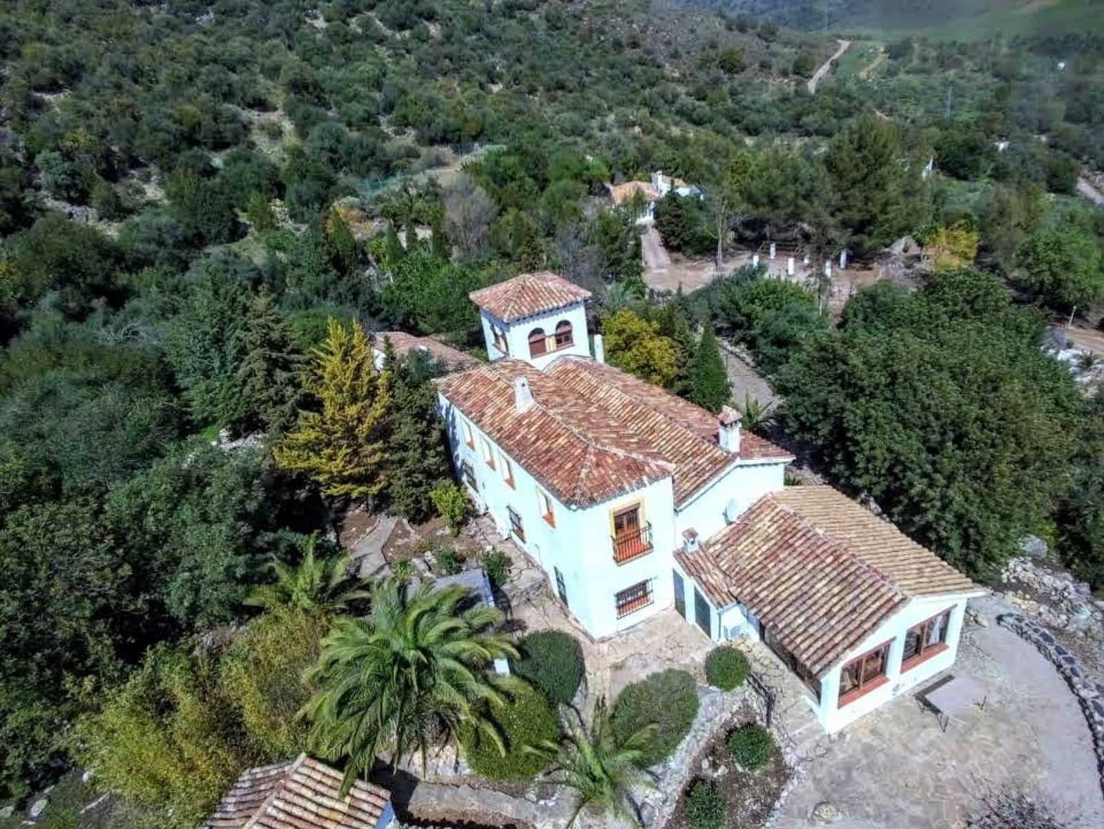 18 sypialnia Finka/Dom wiejski na sprzedaż w El Gastor - 1 800 000 € (Ref: 8553911)