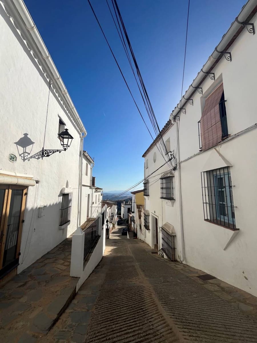 Casa de 2 habitaciones en Gaucín en venta - 65.000 € (Ref: 8600333)