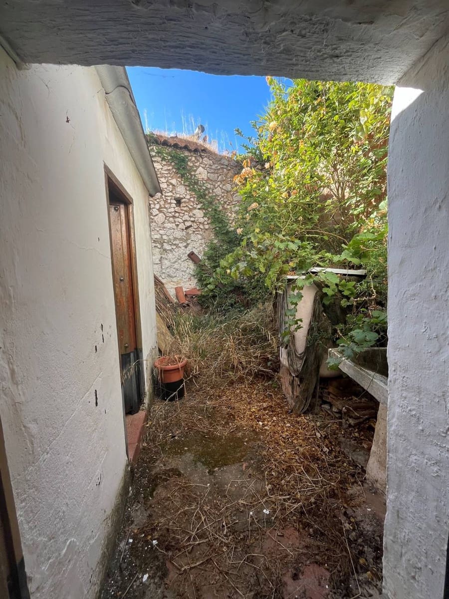 Casa de 2 habitaciones en Gaucín en venta - 65.000 € (Ref: 8600333)