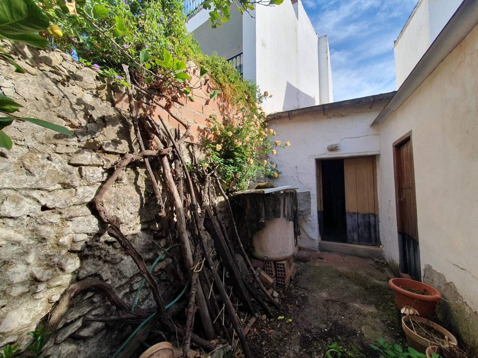 Casa de 2 habitaciones en Gaucín en venta - 65.000 € (Ref: 8600333)