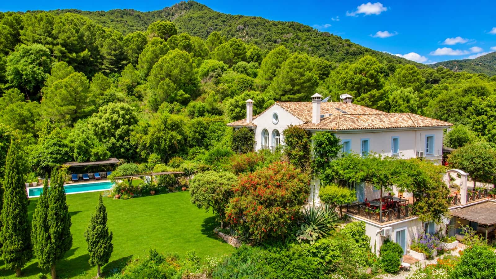8 bedroom Finca/Country House for sale in Gaucin with pool garage - € 2,490,000 (Ref: 8845169)