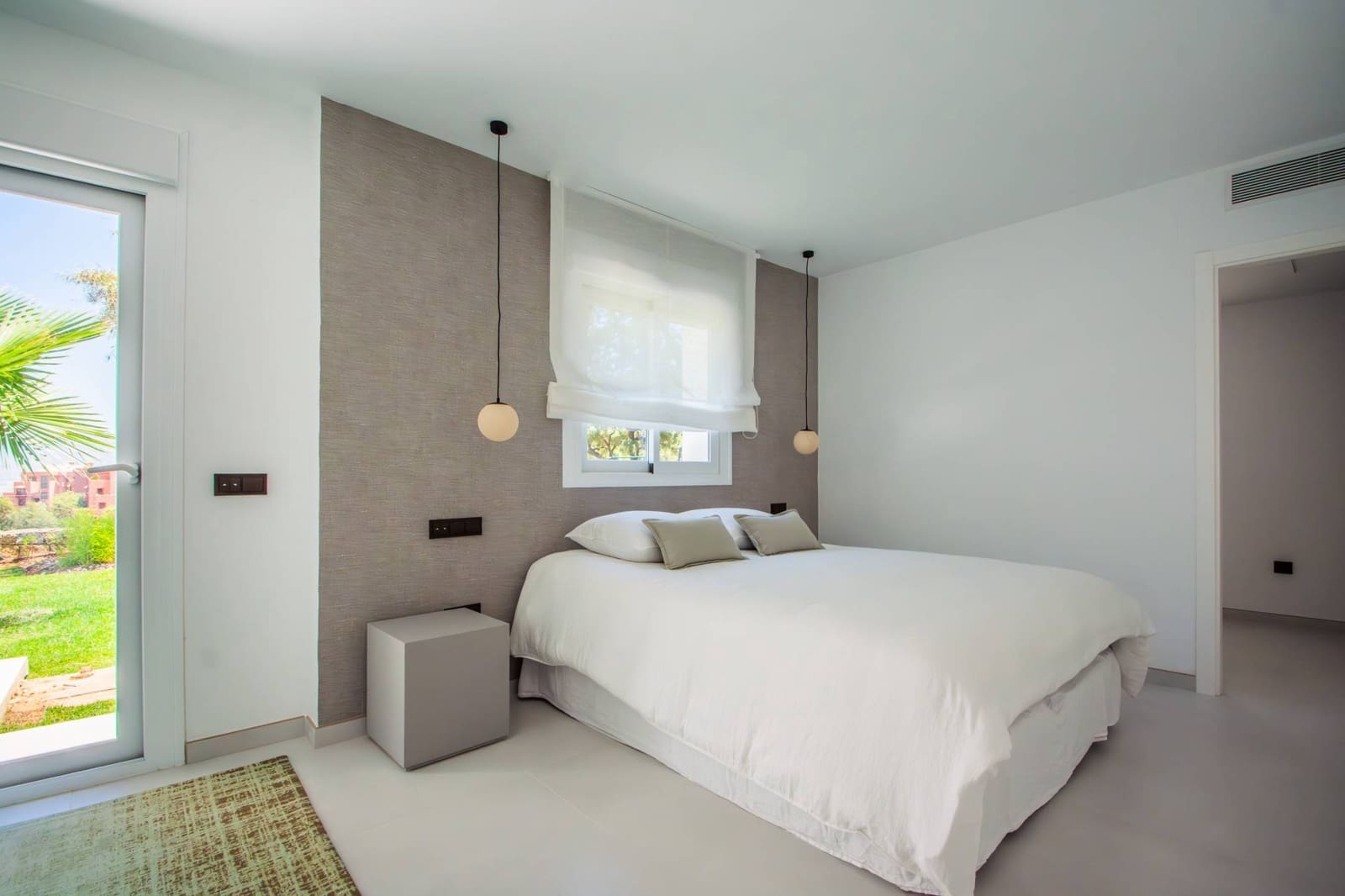 4 soveværelse Villa til salg i Ojen - € 2.400.000 (Ref: 8865813)