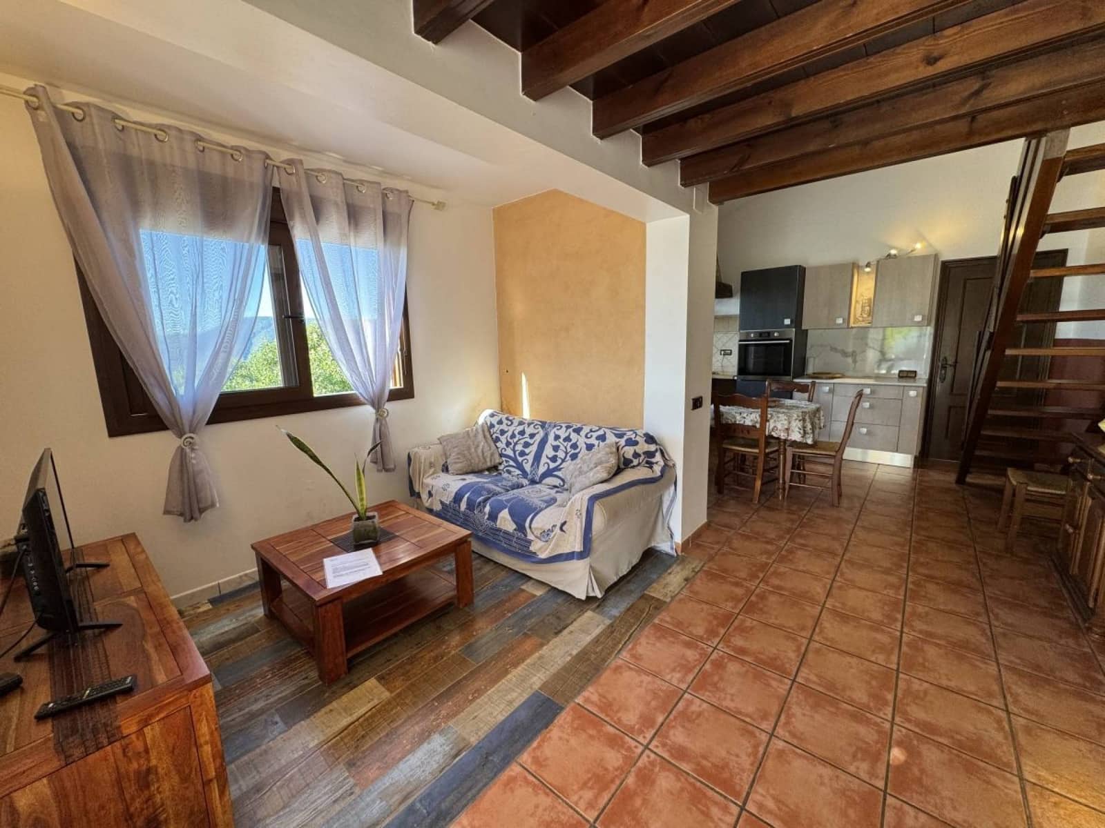 4 soveværelse Finca/Landehus til salg i El Gastor med swimmingpool - € 295.000 (Ref: 8879133)