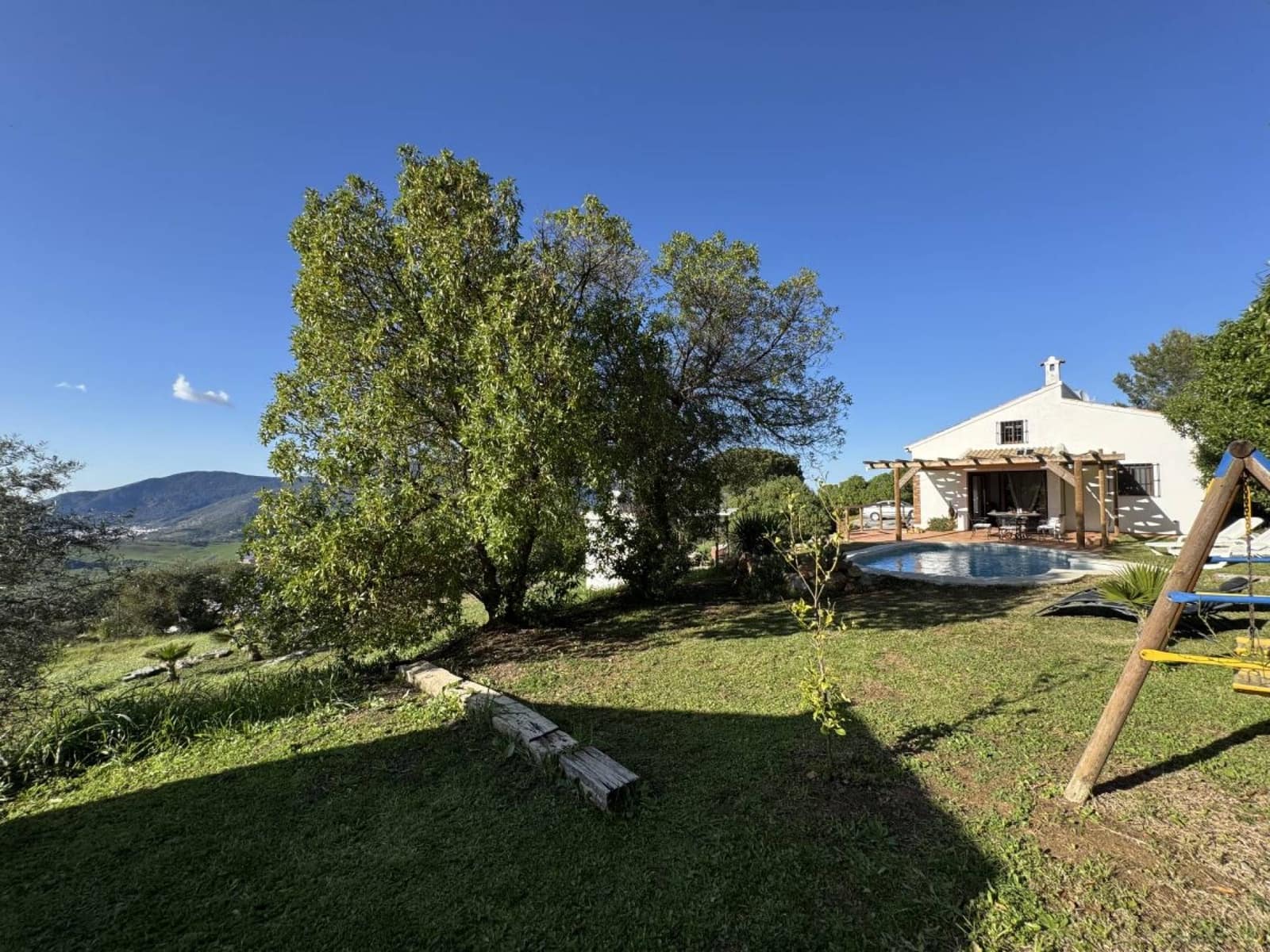 4 soveværelse Finca/Landehus til salg i El Gastor med swimmingpool - € 295.000 (Ref: 8879133)