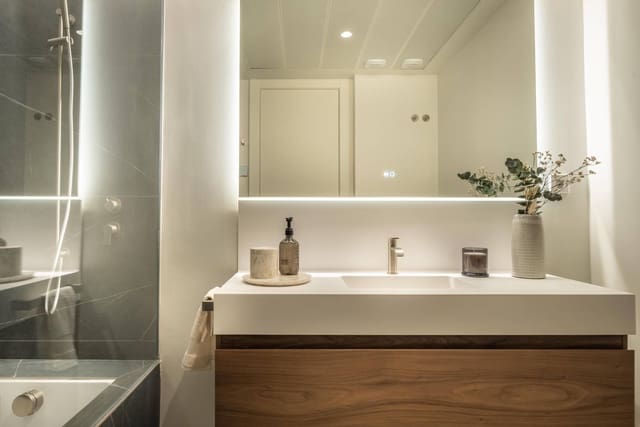 2 bedroom Apartment for sale in El Padrón, Estepona with pool - € 565,000 (Ref: 8945546)