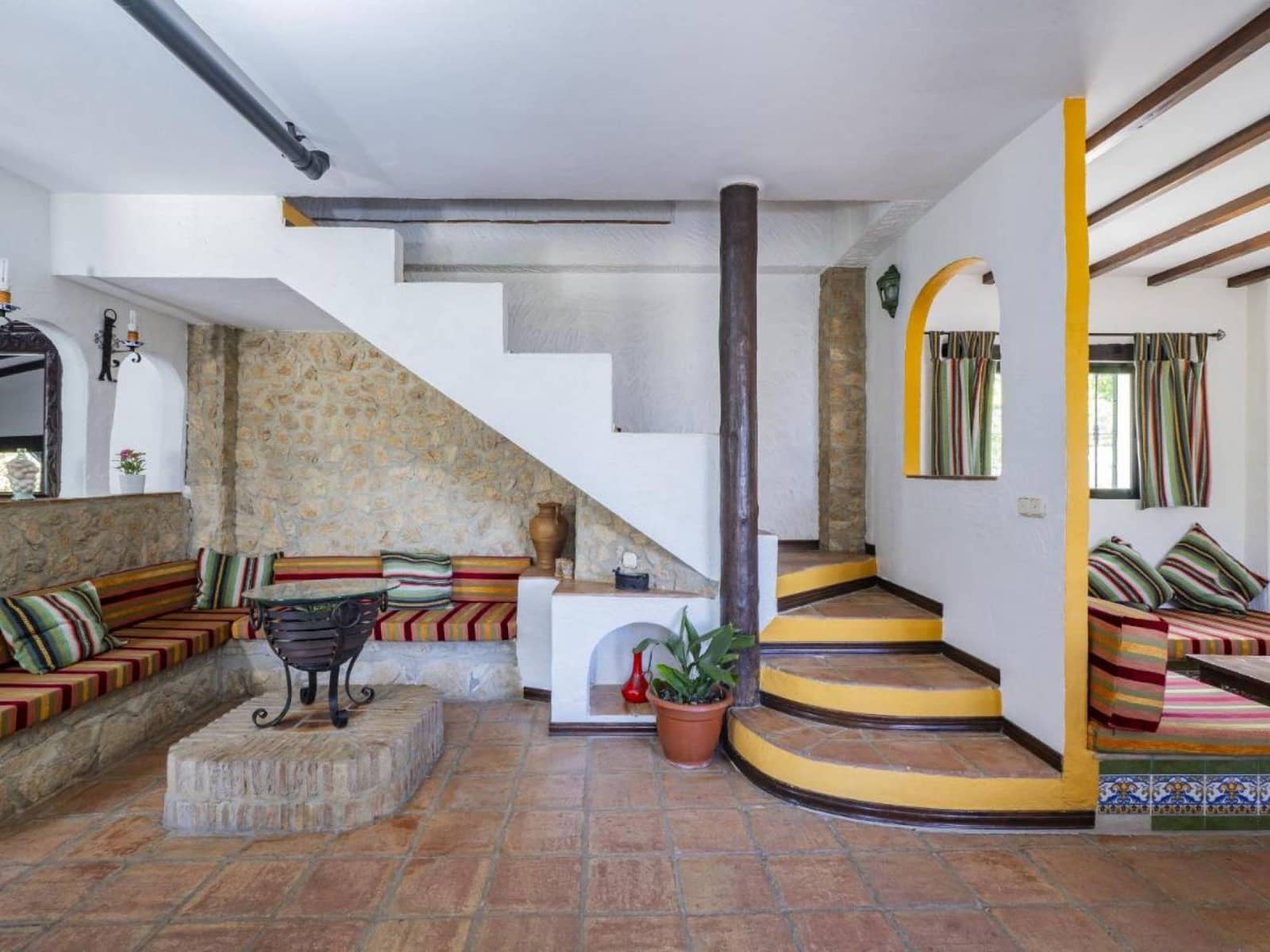 6 soveværelse Finca/Landehus til salg i Jimera de Libar med swimmingpool - € 350.000 (Ref: 9004203)