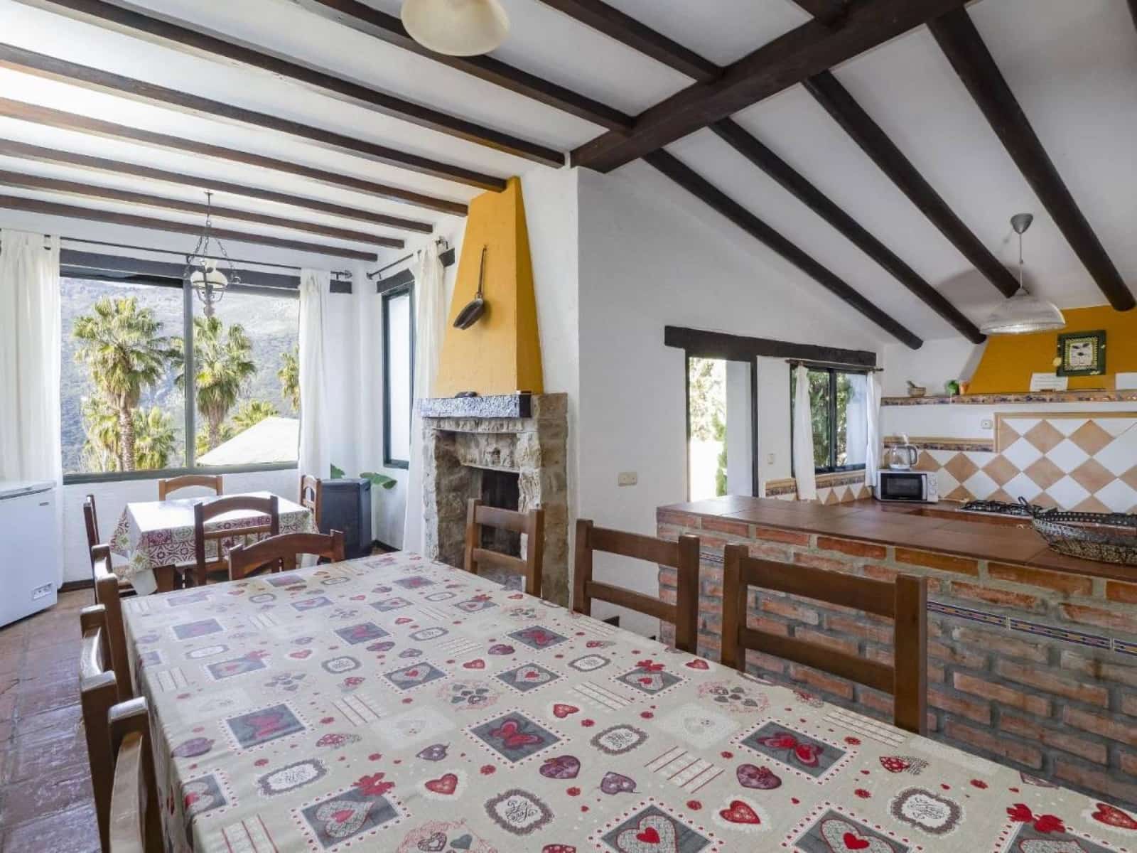 6 soveværelse Finca/Landehus til salg i Jimera de Libar med swimmingpool - € 350.000 (Ref: 9004203)