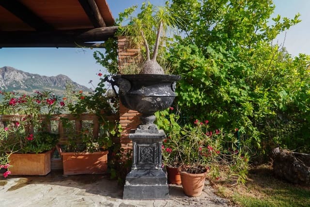 2 sovrum Finca/Hus på landet till salu i Gaucín med pool - 480 000 € (Ref: 9076973)