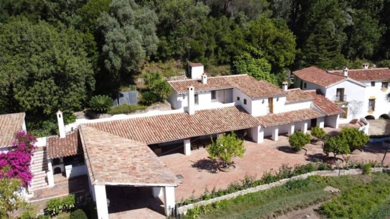 10 soverom Finca/Herregård til salgs i Gaucin med svømmebasseng - € 2 800 000 (Ref: 9097059)