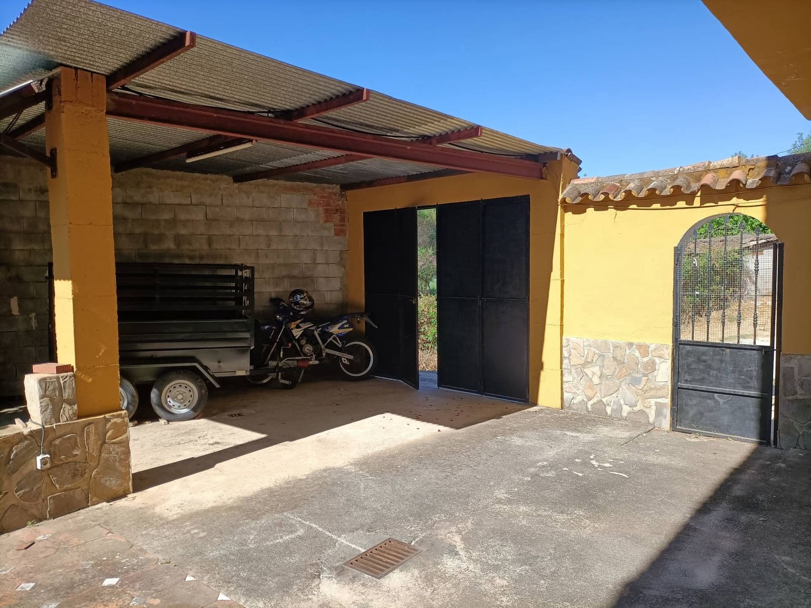 5 soveværelse Byhus til salg i Cortes de la Frontera - € 160.000 (Ref: 9130487)