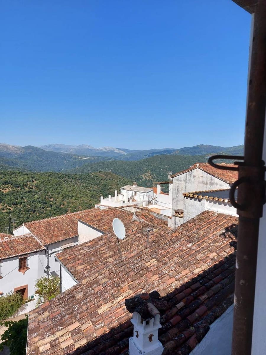 6 bedroom Townhouse for sale in Benalauria - € 120,000 (Ref: 9170505)