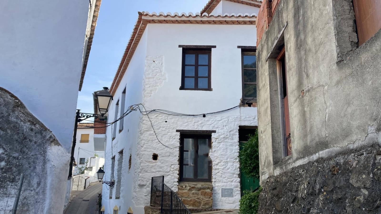 6 bedroom Townhouse for sale in Benalauria - € 120,000 (Ref: 9170505)