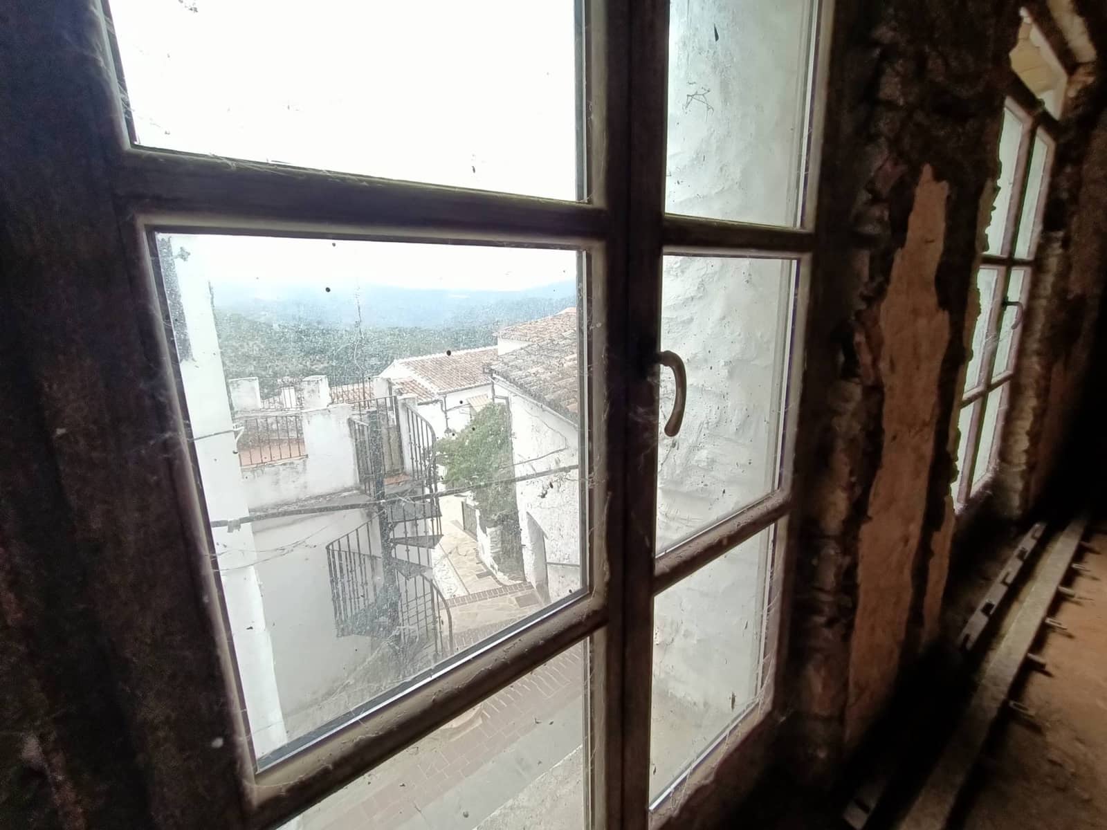 6 bedroom Townhouse for sale in Benalauria - € 120,000 (Ref: 9170505)