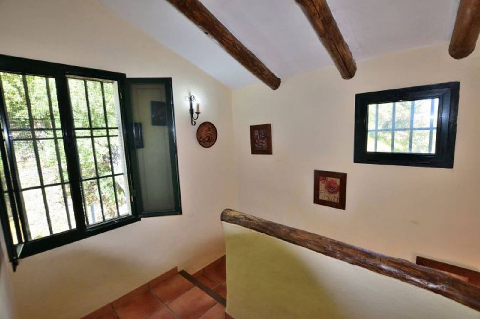 5 slaapkamer Finca/Landhuis te koop in Zahara de la Sierra met zwembad - € 470.000 (Ref: 9205632)