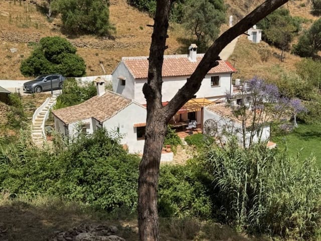 4 slaapkamer Finca/Landhuis te koop in Casares Pueblo, Casares met zwembad - € 850.000 (Ref: 9221599)