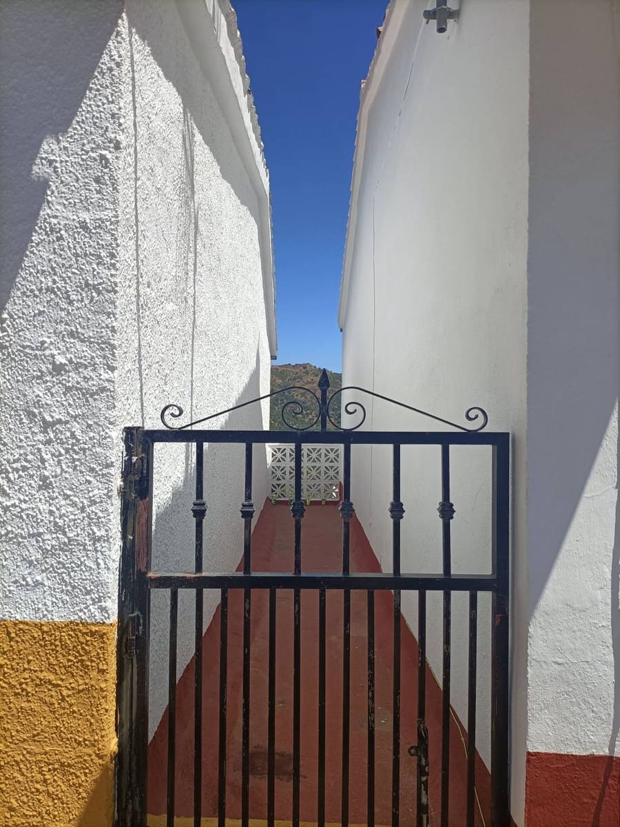 3 soveværelse Finca/Landehus til salg i Benadalid - € 170.000 (Ref: 9235820)