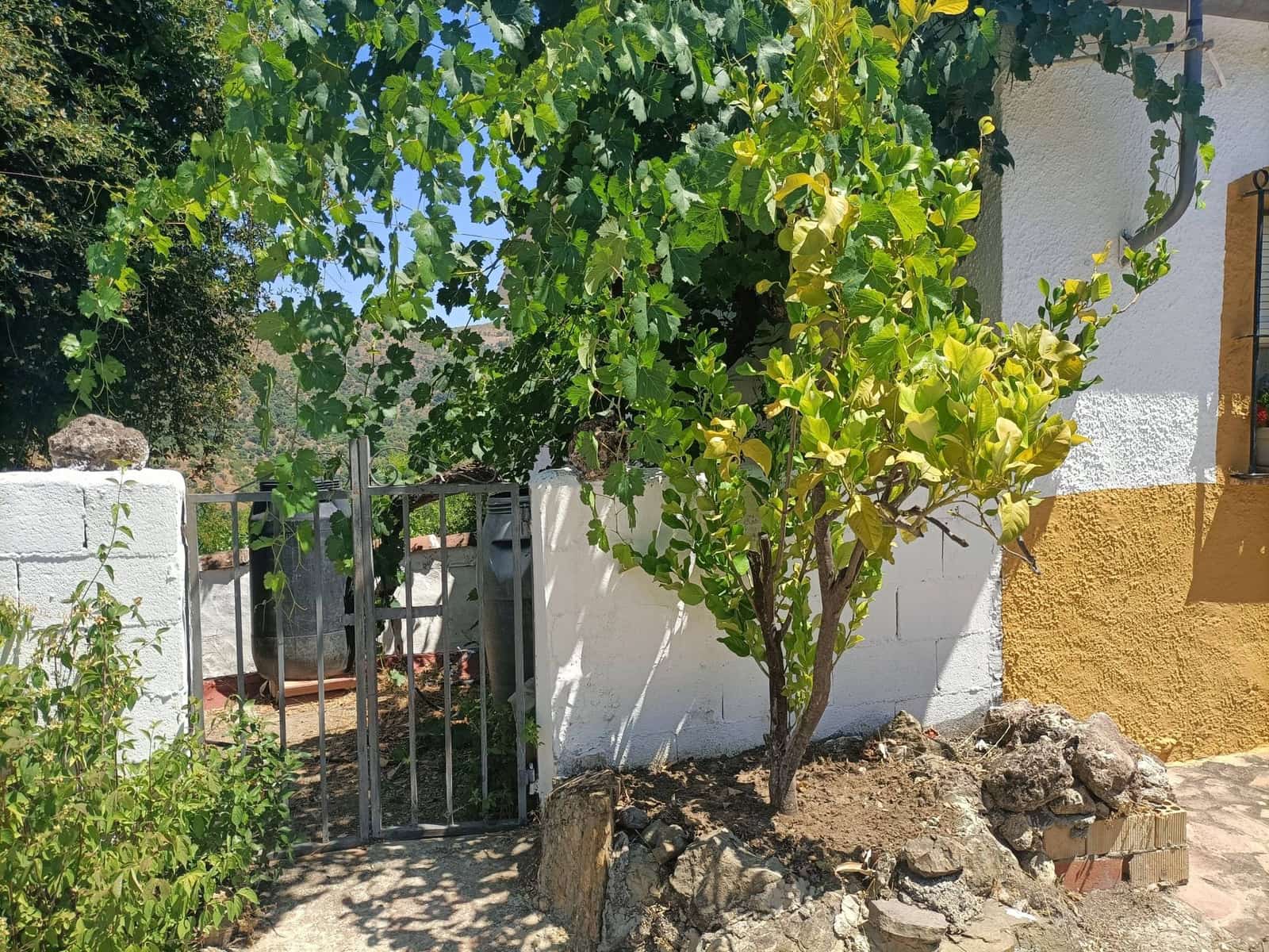 3 soveværelse Finca/Landehus til salg i Benadalid - € 170.000 (Ref: 9235820)