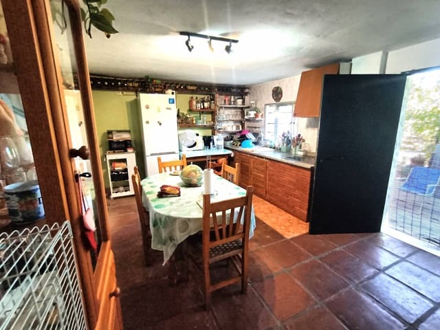 2 soveværelse Finca/Landehus til salg i Benadalid med swimmingpool - € 174.000 (Ref: 9239512)